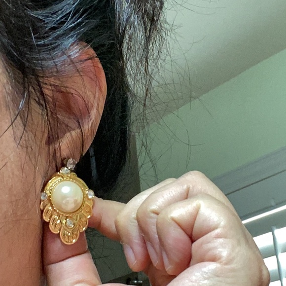 🖤NEW💕KJL for Avon earrings - Picture 3 of 11